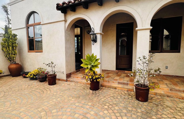 Luxurious 1 bedroom Guest House in Palos Verdes Estates