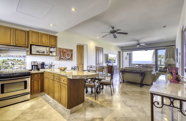 Luxurious Vacation Rental Condo in Alegranza Resort - San Jose Del Cabo