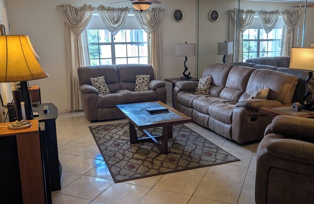 Luxury 1BR King Condo, Screened Lanai, Pond Views - Clothing Optional