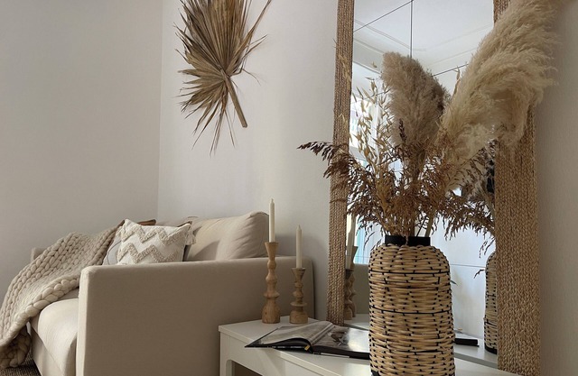 Luxury 2 bedroom sleeps 6, balcony, city center, ideal to visit Cinque Terre