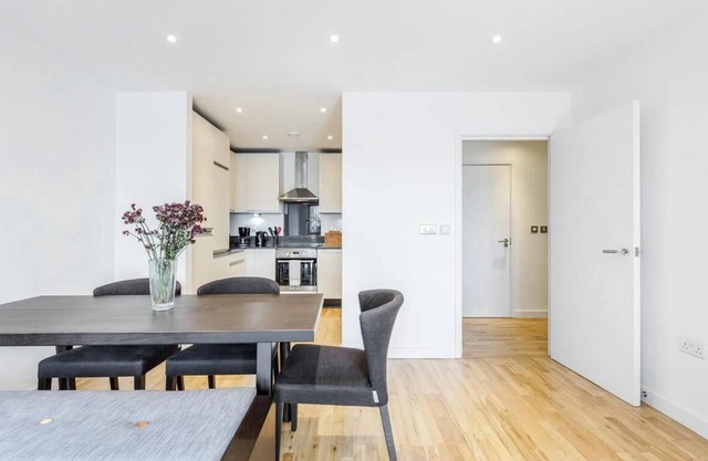 Luxury 2BR Apartment Central London