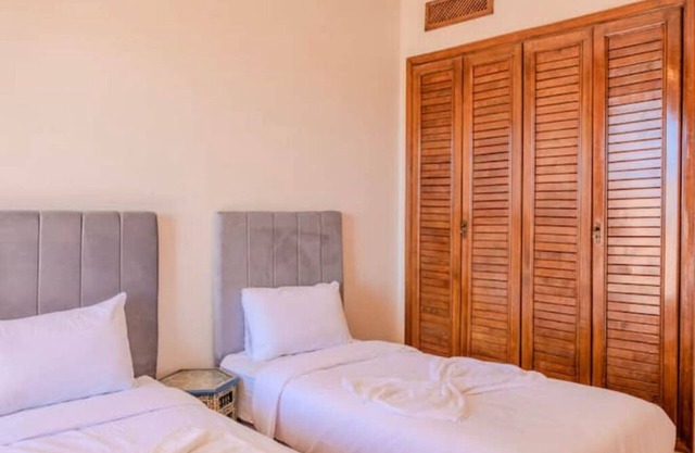 Luxury 2BR with Pool & Garden View Balcony