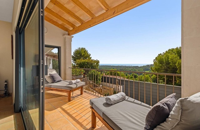 Luxury 4 bed Villa with private pool Bendinat
