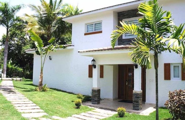 Luxury 4-bedroom Crown Villa #7 - Ocean View - Black-band All-Inclusive