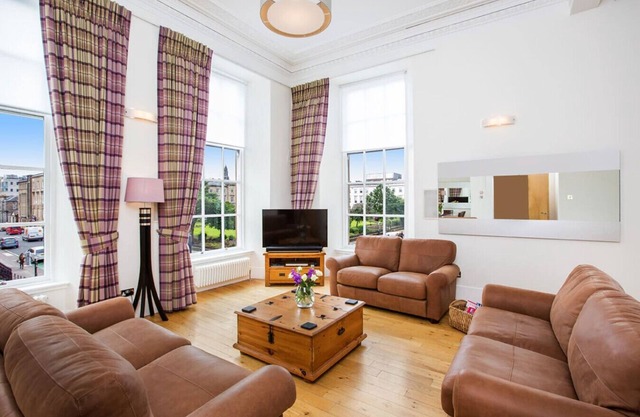 Luxury 4 Bedroom Apartment in Glasgow City Centre