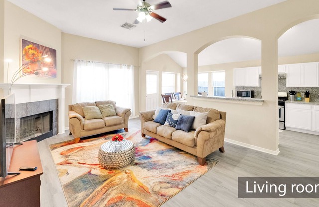 Luxury 4 Bedroom near Willowbrook Mall ❤️ ⭐