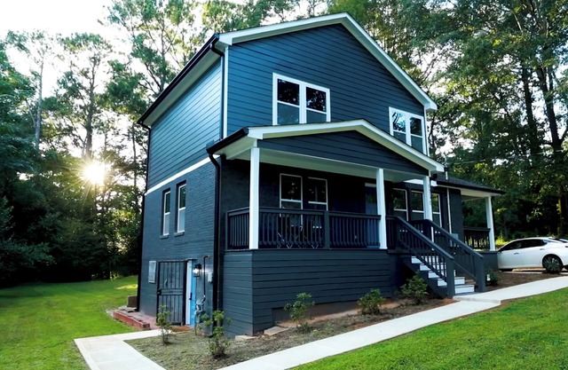 Luxury 4BR 4BA In-law suite Firepit Lounge