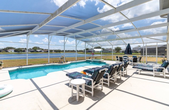 Luxury 5 Bedroom Home with Exceptional Games Room. 610