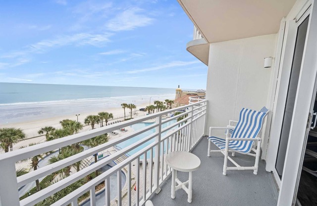 Luxury 6th Floor 2 BR Condo Direct Oceanfront Wyndham Ocean Walk Resort Daytona Beach | 601