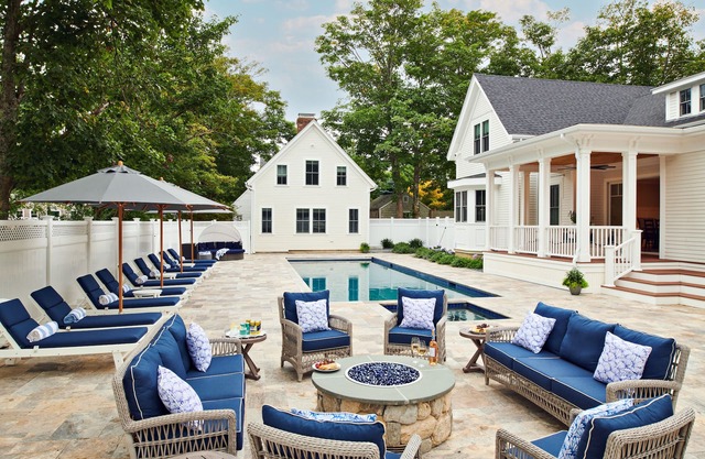 Luxury 9 BR Home with Heated Pool in Downtown Chatham