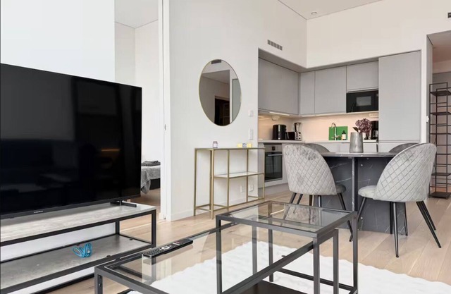 Luxury Apt Karlatornet - 2BR - Spa - Gym - City