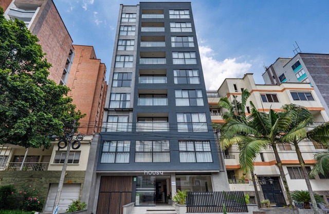 Luxury apartment in Laureles with AC and city view