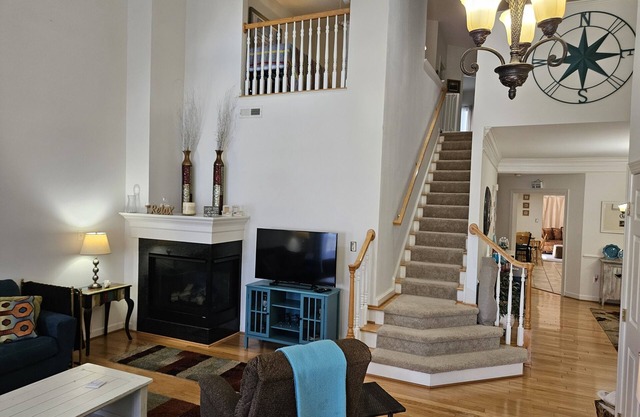 Luxury Bay Forest Resort Villa, Patio, 2 Grills, Wifi, Fire pit, Beach Retreat‼️