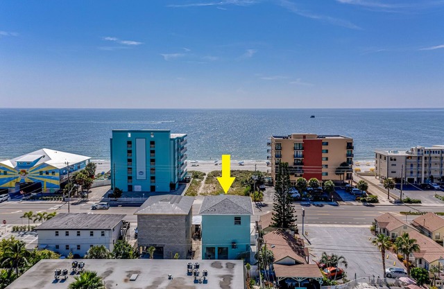 Luxury Beachhouse W/Direct Ocean Views Sleeps 11