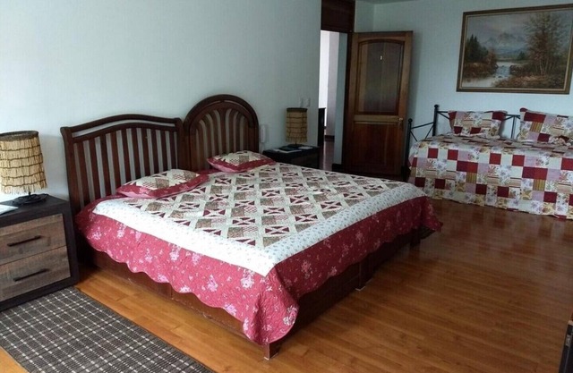 Luxury bedroom Vista Real zone 15 Guatemala