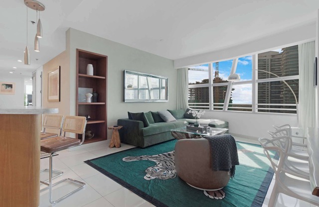 Luxury Brickell 3BD Free Parking - Pool - Bay View