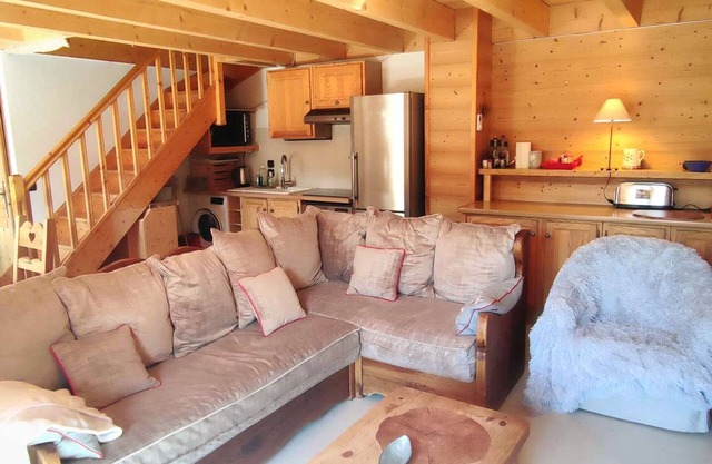 Luxury chalet in Isola 2000, near slopes, 6 beds, Wi-Fi included