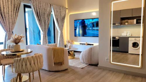 Luxury, Comfort, & Unforgettable View of Sandton