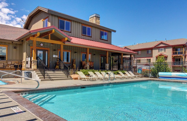 Luxury Community Amenities, Central Location, Private Hot Tub & Pet-Friendly!