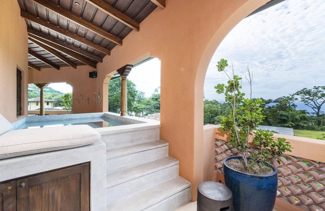 Luxury condo with a dipping pool on balcony, with ocean view - At Las Catalinas