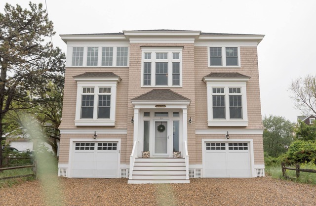 Luxury Custom Beach House on Plum Island!