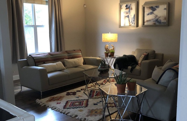 Luxury Escape close to Pinnacle Hills Promenade