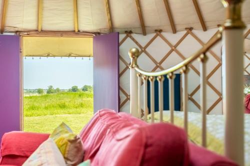 Luxury glamping in Constable Country - Valley View Yurt