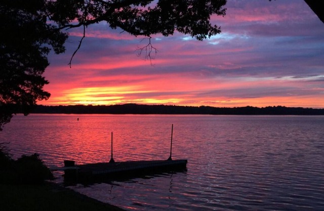 Luxury Lake Living Close to the City! w/optional pontoon boat with a slide!