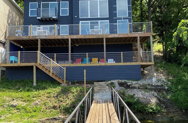 Luxury Lakefront home with 42’ dock