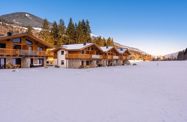 Luxury lodge with sauna near ski resorts