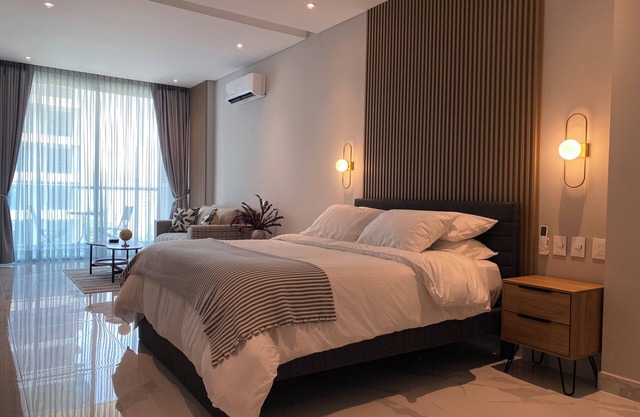 Luxury loft, exclusive and quiet beach, Coworking, terrace with jacuzzi and bbq.