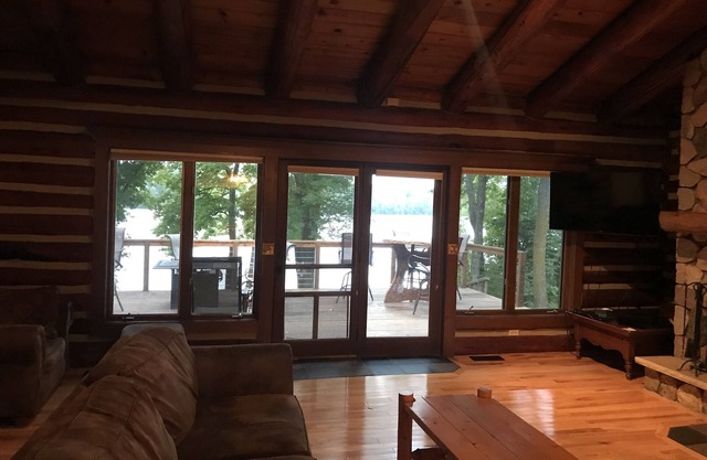 Luxury log cabin on the north end of long lake! Sarona Wi, close to Hayward!