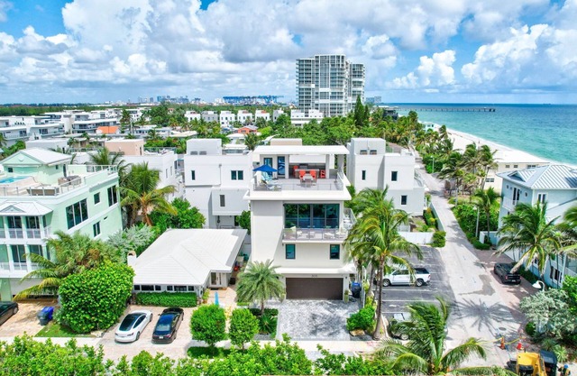 Luxury Modern Beach House