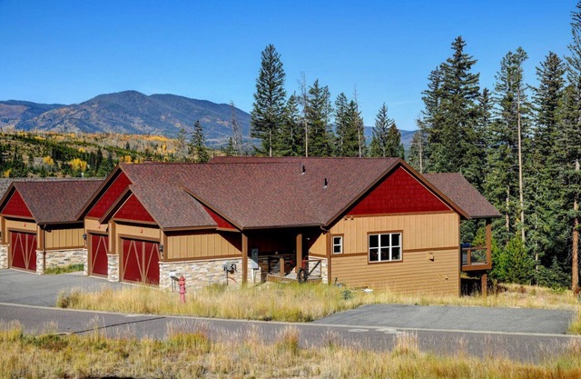Luxury Mountain Chalet 89 I Private Hot Tub I Great Views I Best Price I Discounted Attractions