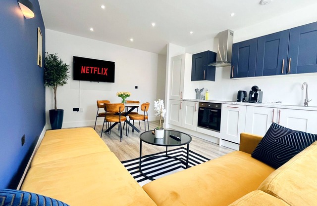 Luxury Norwich City Centre Flat - Free Parking