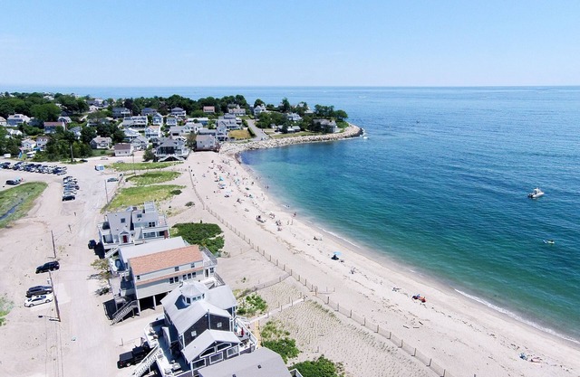 Luxury Ocean Front Beach House - JULY 6 TO JULY 13 IS AVAILABLE!