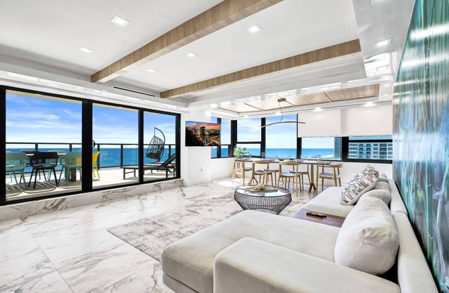 Luxury Oceanfront Condo 2BR 2.5BA with 700Sqft Terrace, Sauna, Resort Amenities & Pools 1501
