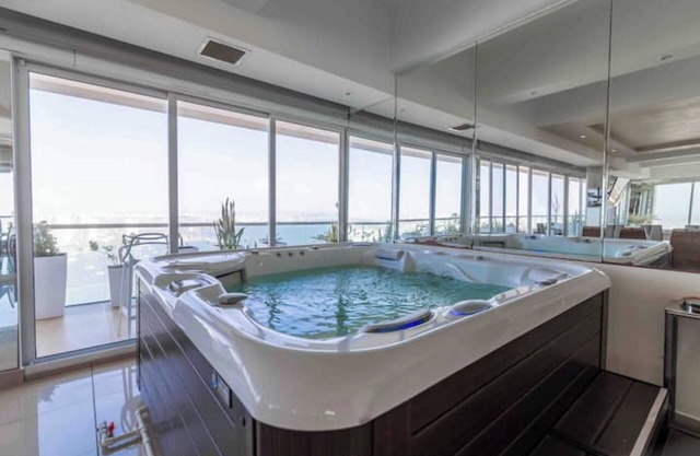Luxury "Penthouse Hollywood" in Boca Grande!