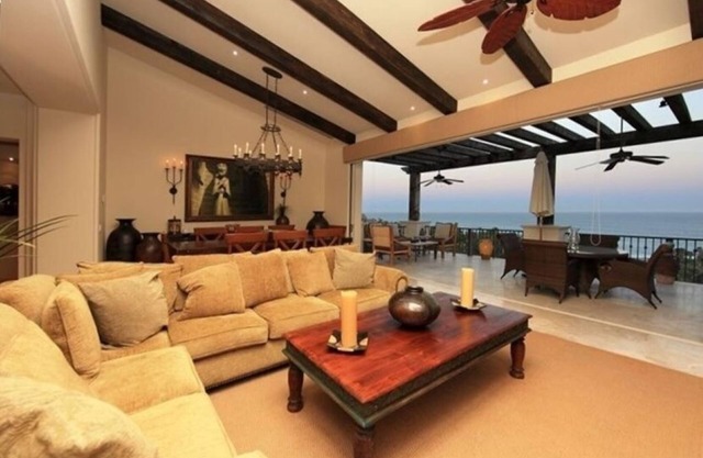Luxury Penthouse with magnificent view of the Sea of Cortez.