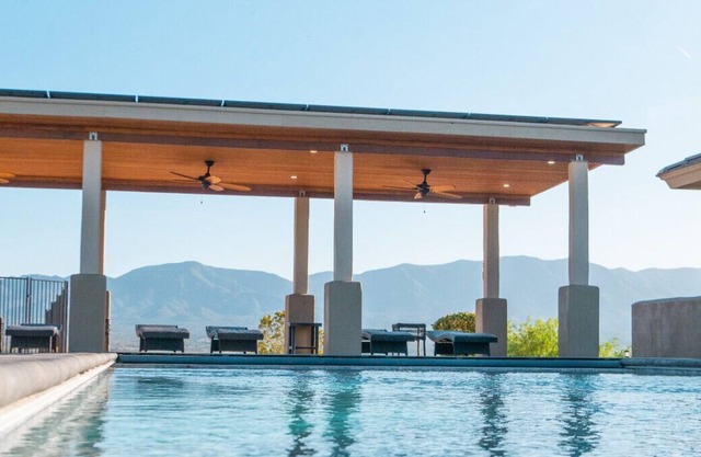 Luxury private Resort 360Views of Sedona and Verde Valley. Hot Tub and Pool.