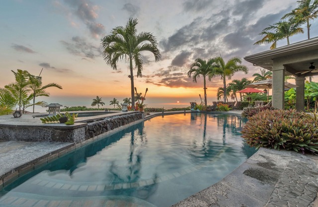Luxury Private Vacation | 180° Ocean View | AC | Pool | WiFi