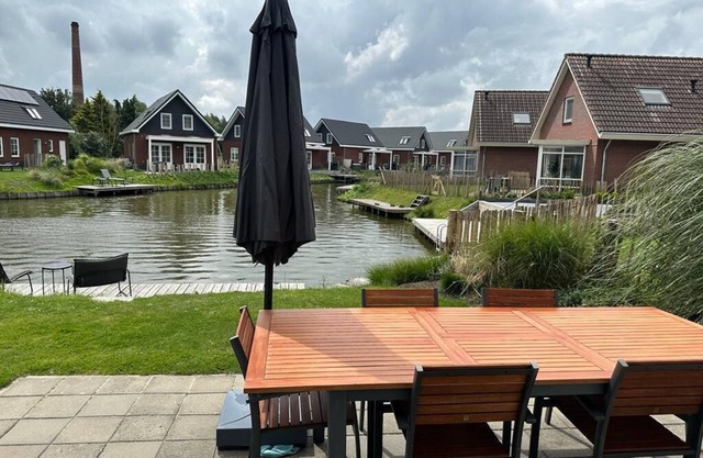 Luxury restyled bungalow for 6 people