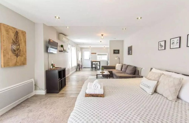 Luxury Riverview studio apt. 10min 2 DTWN Ottawa