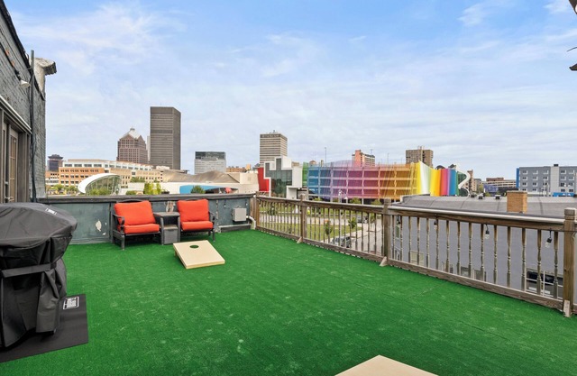 Luxury Rochester Penthouse w/Unbeatable City View