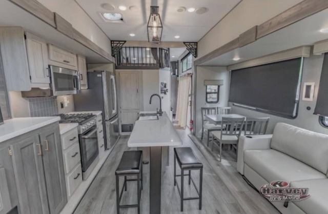 Luxury RV at Eden Village Bar Harbor. Located 6 Minutes from Acadia National Park. Only 12 minutes to Downtown.