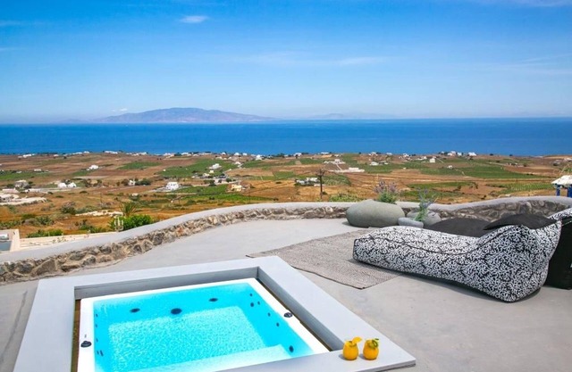 Luxury Santorini Villa | Villa Elysian Dyo | Private Hot Tub | Air Conditioning.