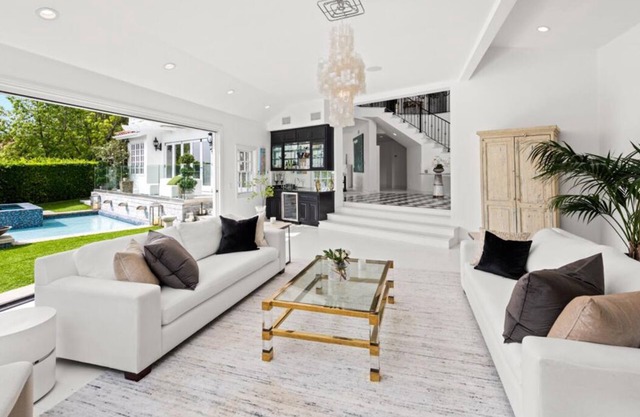 Luxury Single Family Residence