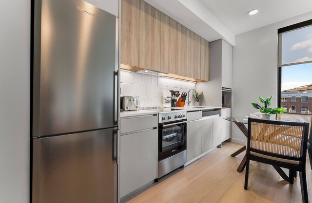 Luxury Studio Next to Broadway 3136