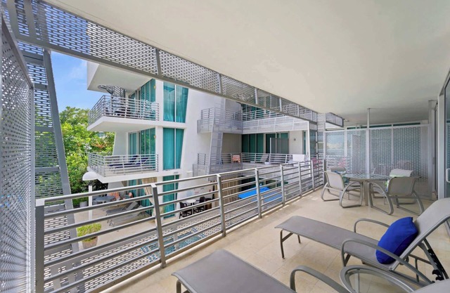 Luxury Suite - 3 Min Walk to Miami Beach