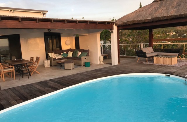 Luxury villa located in Saint Gilles les Bains